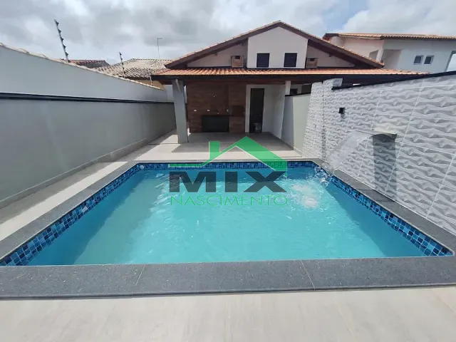Casa com 208m² 3 quartos e 1 banheiro, à venda, no bairro Cibratel II em Itanhaém