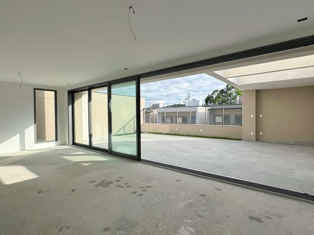Casa com 310m² 3 quartos e 5 banheiros, à venda, no bairro Tamboré em Santana de Parnaíba