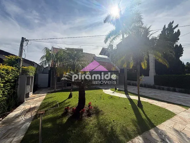 Casa com 450m² 4 quartos e 5 banheiros, à venda, no bairro Jardim Esplanada em São José dos Campos
