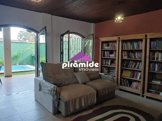 Casa 3 quartos e 4 banheiros, à venda, no bairro Jardim Esplanada em São José dos Campos