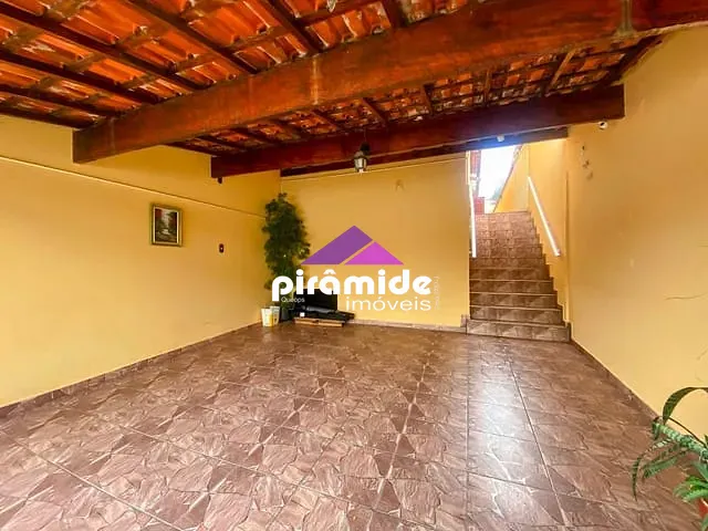Casa 2 quartos e 1 banheiro, à venda, no bairro Bosque dos Eucaliptos em São José dos Campos