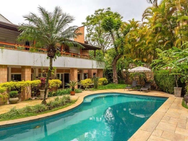 Casa com 1100m² 4 quartos e 7 banheiros, à venda, no bairro Jardim Cordeiro em São Paulo