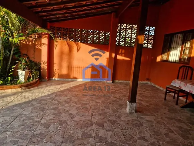 Casa com 245m² 2 quartos e 2 banheiros, à venda, no bairro Jardim das Gaivotas em Caraguatatuba