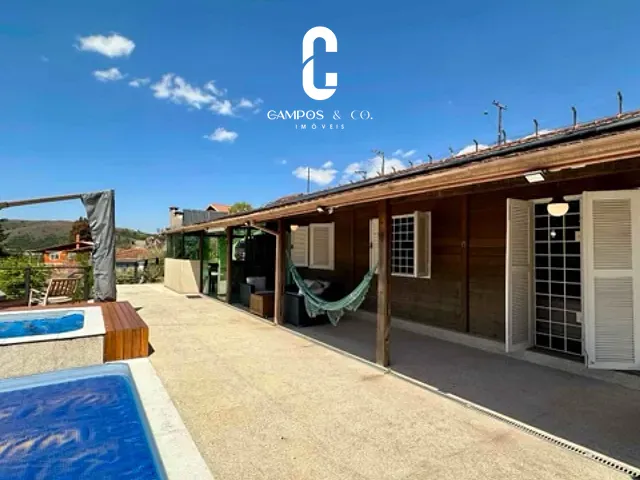Casa com 2450m² 5 quartos e 5 banheiros, à venda, no bairro Jardim Cataguazes em Campos do Jordão