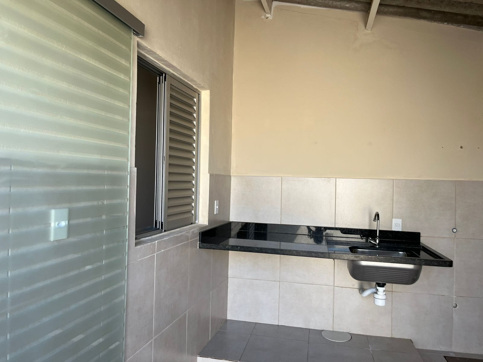 Casa para alugar com 3 quartos, 123m² - Foto 2