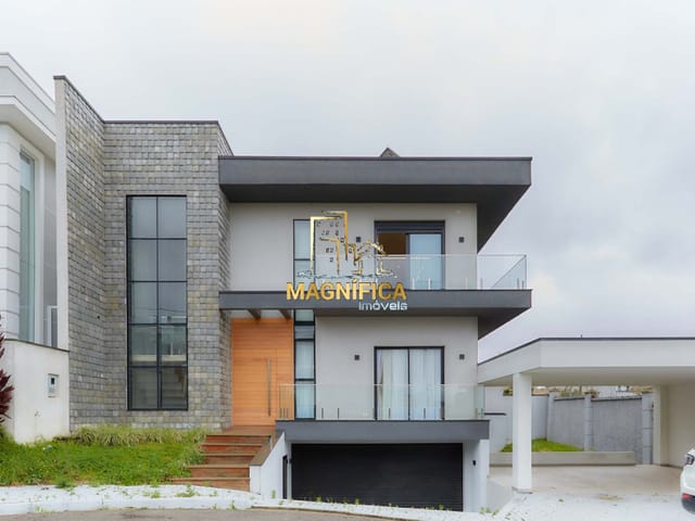 Casa com 340m² 4 quartos e 5 banheiros, à venda, no bairro Neoville em Curitiba
