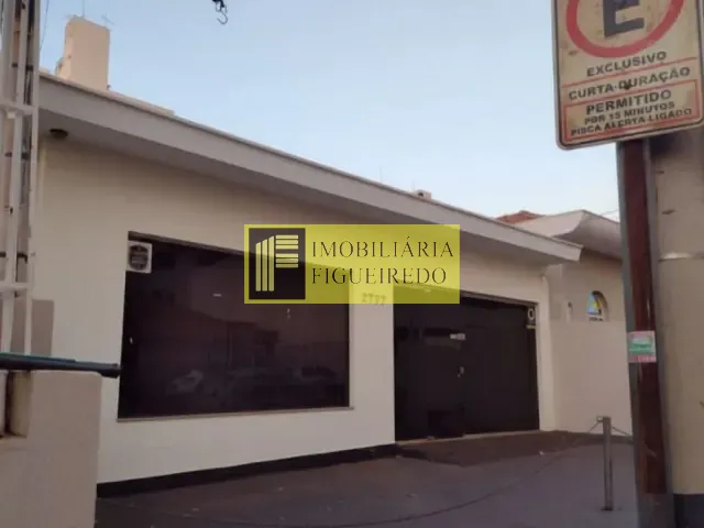 Casa com 300m², para alugar, no bairro Vila Redentora em São José do Rio Preto