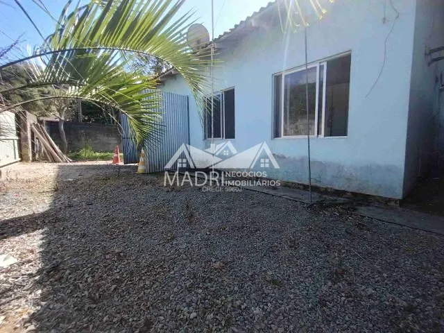 Casa 2 quartos e 1 banheiro, à venda, no bairro São Sebastião em Palhoça