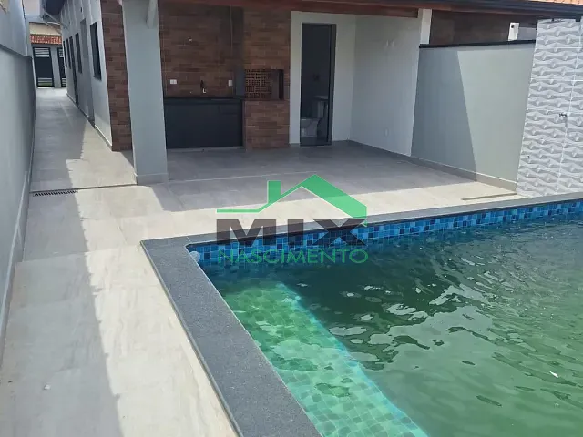 Casa com 208m² 3 quartos e 1 banheiro, à venda, no bairro Cibratel II em Itanhaém