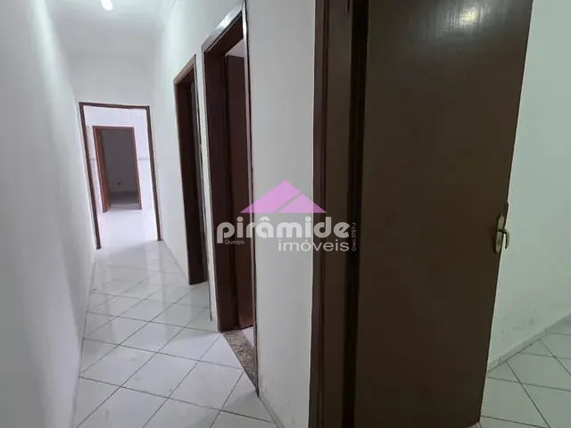 Casa com 130m² 3 quartos e 2 banheiros, à venda, no bairro Jardim Luiza em Jacareí