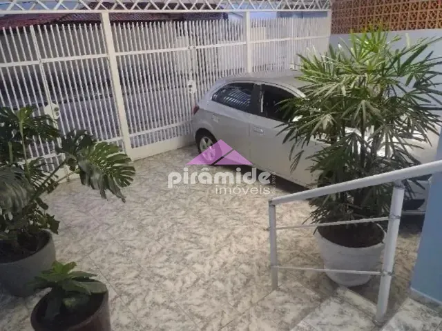 Casa 3 quartos e 1 banheiro, à venda, no bairro Jardim Motorama em São José dos Campos