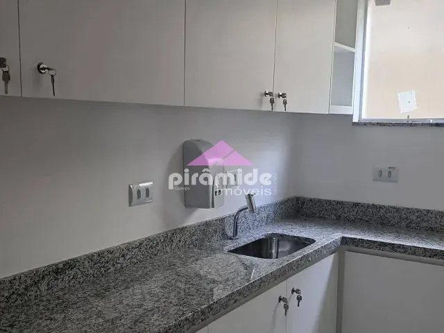 Casa com 295m², à venda ou para alugar, no bairro Jardim Terras de São João em Jacareí