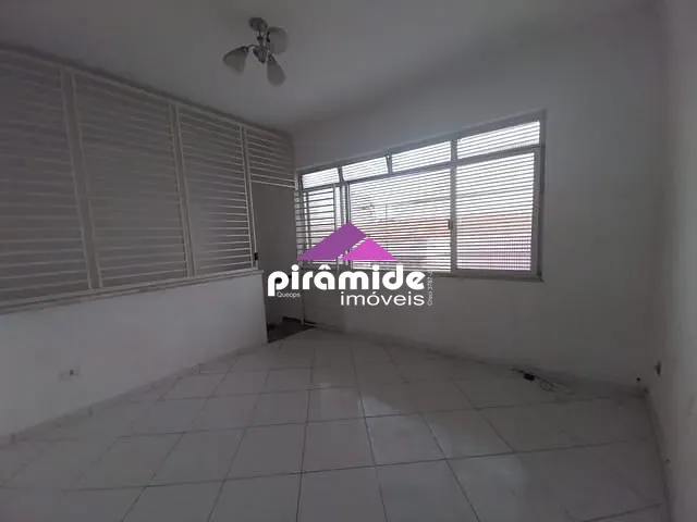 Casa para alugar, no bairro Centro em São José dos Campos