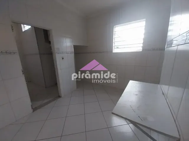 Casa para alugar, no bairro Centro em São José dos Campos