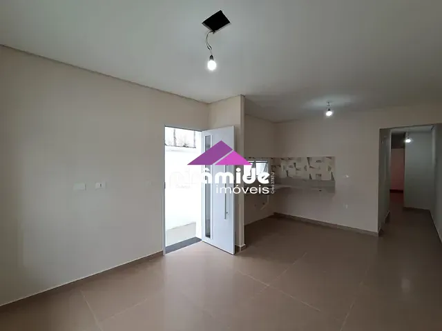 Casa com 75m² 2 quartos e 2 banheiros, à venda, no bairro Jardim das Indústrias em São José dos Campos