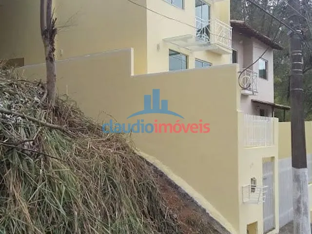 Casa 3 quartos e 1 banheiro, à venda, no bairro Ano Bom em Barra Mansa