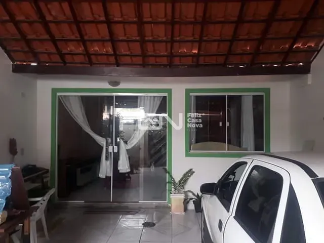 Casa com 188m² 3 quartos e 2 banheiros, à venda, no bairro Alto do Triângulo em Camaçari