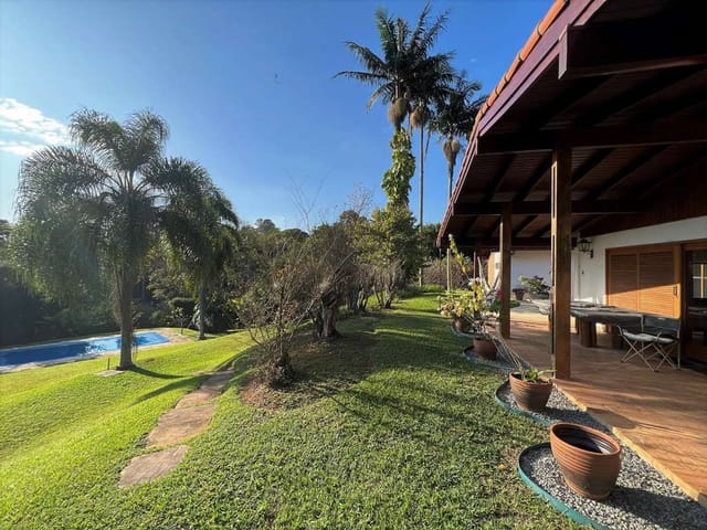Casa com 3525m² 4 quartos e 4 banheiros, à venda, no bairro Parque Frondoso em Cotia