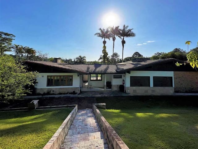 Casa com 3525m² 4 quartos e 4 banheiros, à venda, no bairro Parque Frondoso em Cotia