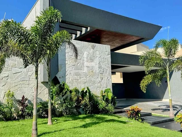 Casa com 567m² 3 quartos e 5 banheiros, à venda, no bairro Residencial Goiânia Golfe Clube em Goiânia