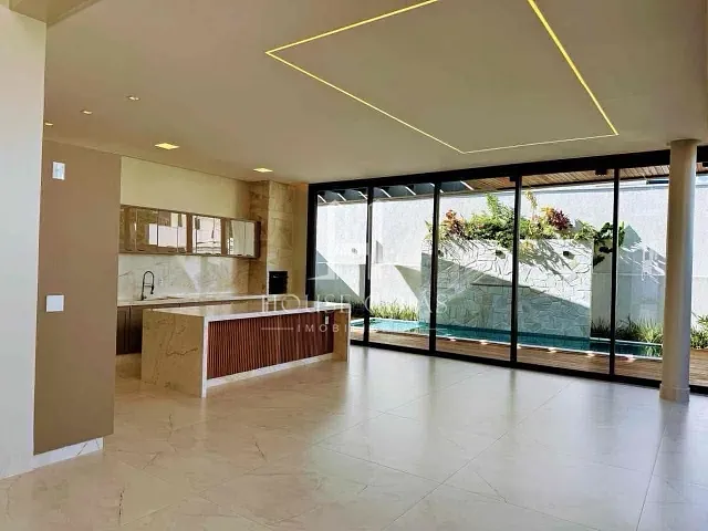 Casa com 567m² 3 quartos e 5 banheiros, à venda, no bairro Residencial Goiânia Golfe Clube em Goiânia