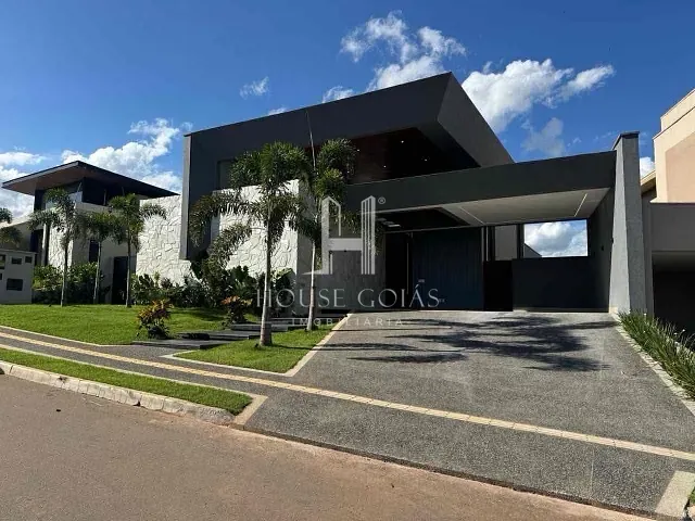 Casa com 567m² 3 quartos e 5 banheiros, à venda, no bairro Residencial Goiânia Golfe Clube em Goiânia