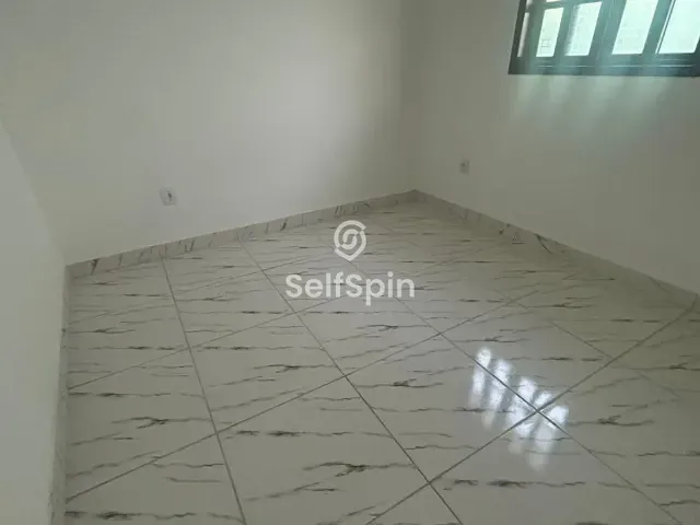 Casa 1 quarto e 1 banheiro, para alugar, no bairro Piratininga em Niterói