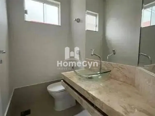 Casa com 406m² 3 quartos e 4 banheiros, para alugar, no bairro Jardins Valência em Goiânia