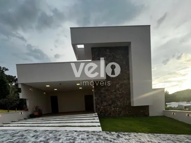 Casa com 305m² 3 quartos e 4 banheiros, à venda, no bairro Chácara São Félix em Taubaté