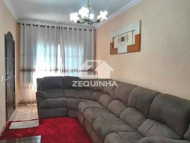 Casa com 250m² 4 quartos e 3 banheiros, à venda, no bairro Jaguaribe em Osasco