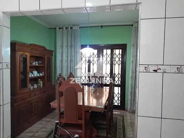 Casa com 250m² 4 quartos e 3 banheiros, à venda, no bairro Jaguaribe em Osasco