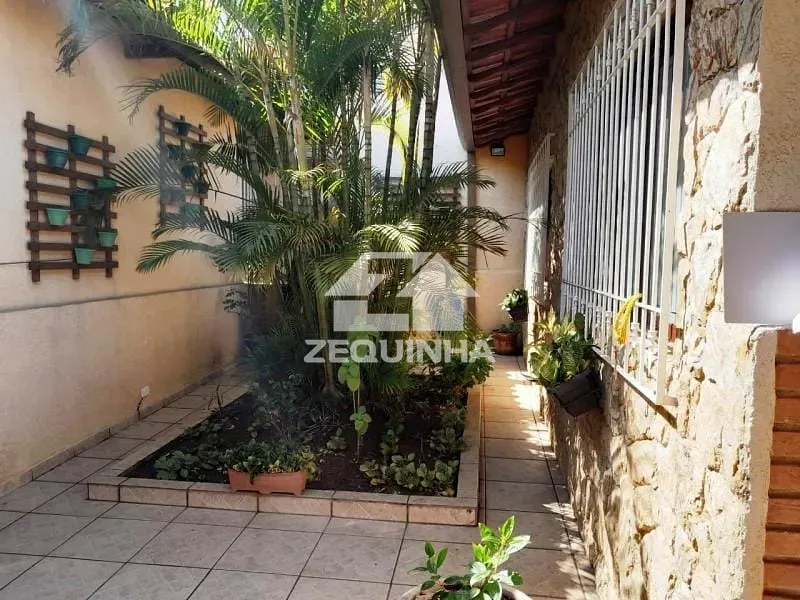 Casa, 4 quartos, 200 m² - Foto 24