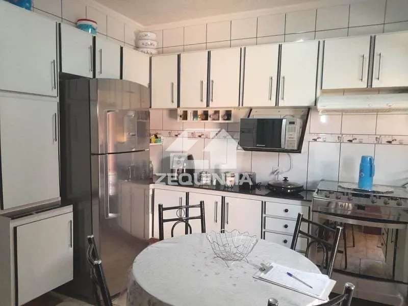 Casa, 4 quartos, 200 m² - Foto 6
