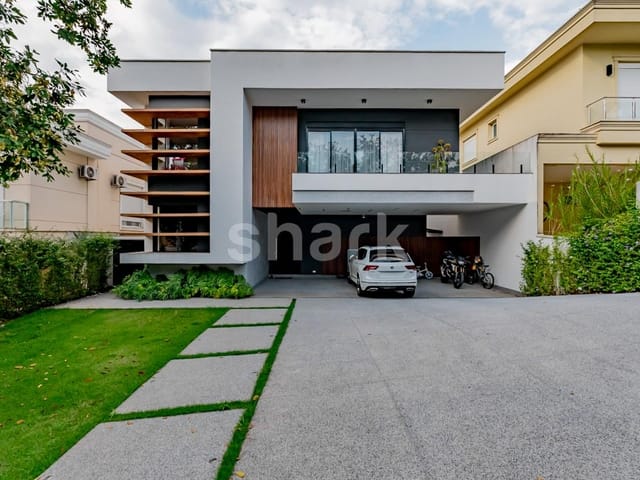 Casa com 450m² 4 quartos e 6 banheiros, à venda, no bairro Alphaville em Santana de Parnaíba