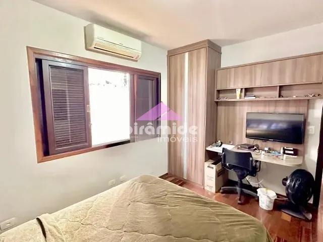 Casa 4 quartos e 5 banheiros, à venda, no bairro Jardim Esplanada em São José dos Campos
