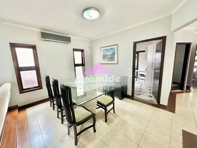 Casa 4 quartos e 5 banheiros, à venda, no bairro Jardim Esplanada em São José dos Campos