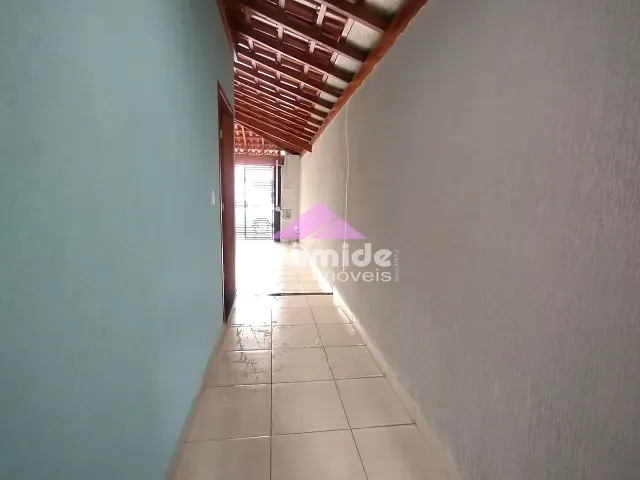 Casa 3 quartos e 2 banheiros, à venda, no bairro Parque Industrial em São José dos Campos