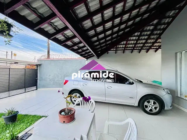 Casa com 360m² 3 quartos e 2 banheiros, à venda, no bairro Pontal de Santa Marina em Caraguatatuba