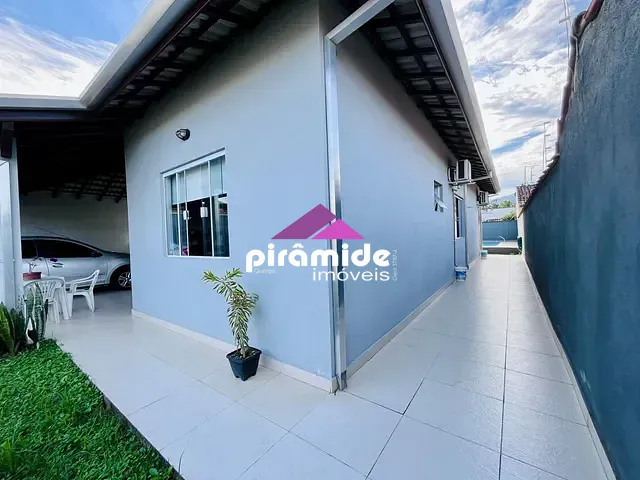 Casa com 360m² 3 quartos e 2 banheiros, à venda, no bairro Pontal de Santa Marina em Caraguatatuba