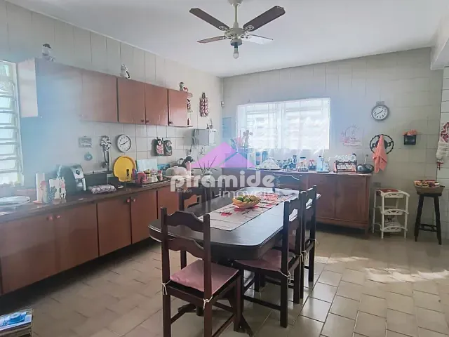 Casa 4 quartos e 5 banheiros, à venda, no bairro Jardim Esplanada em São José dos Campos
