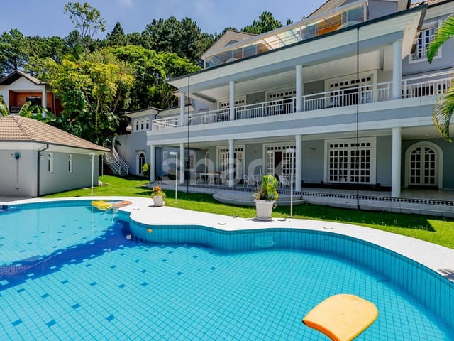 Casa com 2985m² 8 quartos e 9 banheiros, à venda, no bairro Alphaville em Santana de Parnaíba