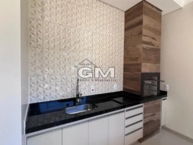 Casa com 275m² 3 quartos e 2 banheiros, à venda, no bairro Cravinhos   em Cravinhos
