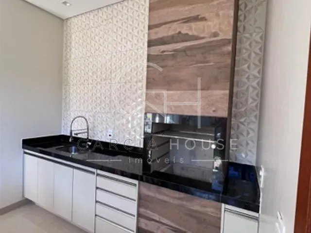 Casa com 275m² 3 quartos e 2 banheiros, à venda, no bairro Cravinhos   em Cravinhos