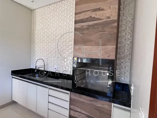 Casa com 275m² 3 quartos e 2 banheiros, à venda, no bairro Cravinhos   em Cravinhos