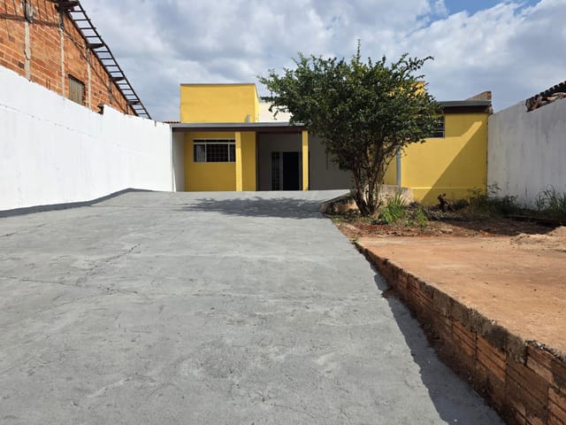 Casa 1 quarto e 2 banheiros, à venda, no bairro Residencial Parque Pavan em Sumaré