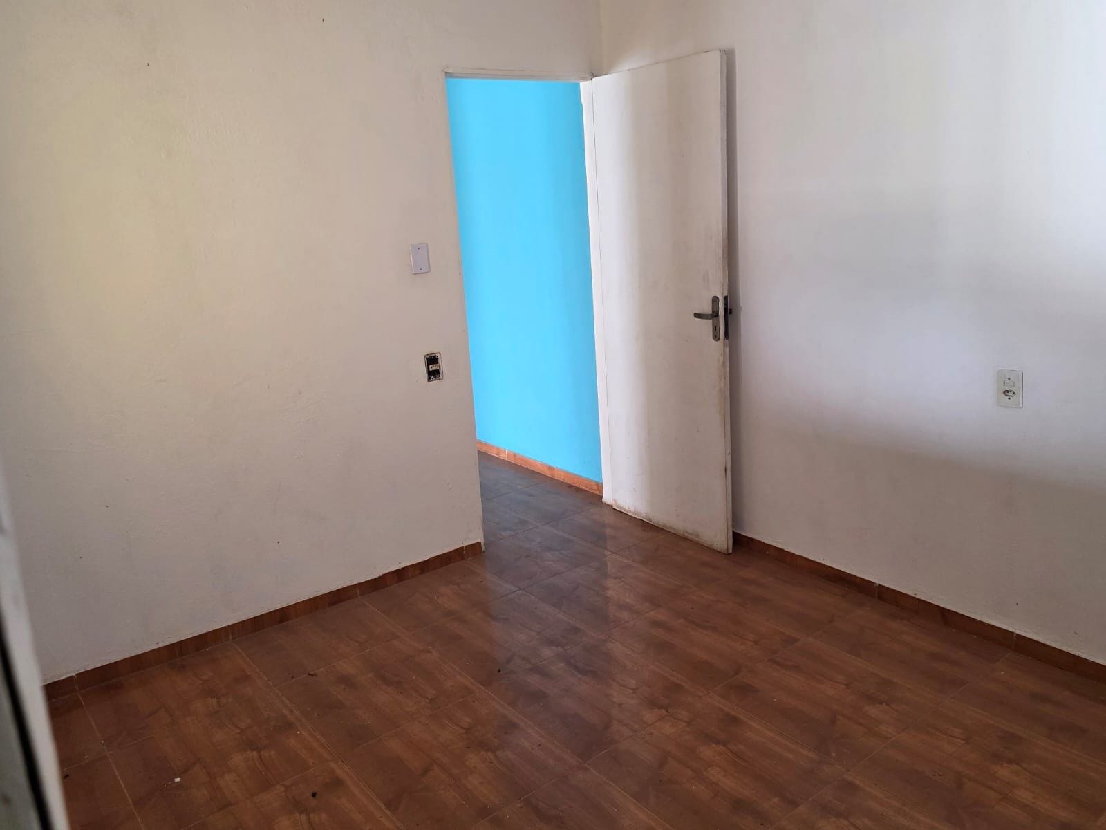 Casa à venda com 1 quarto, 250m² - Foto 13