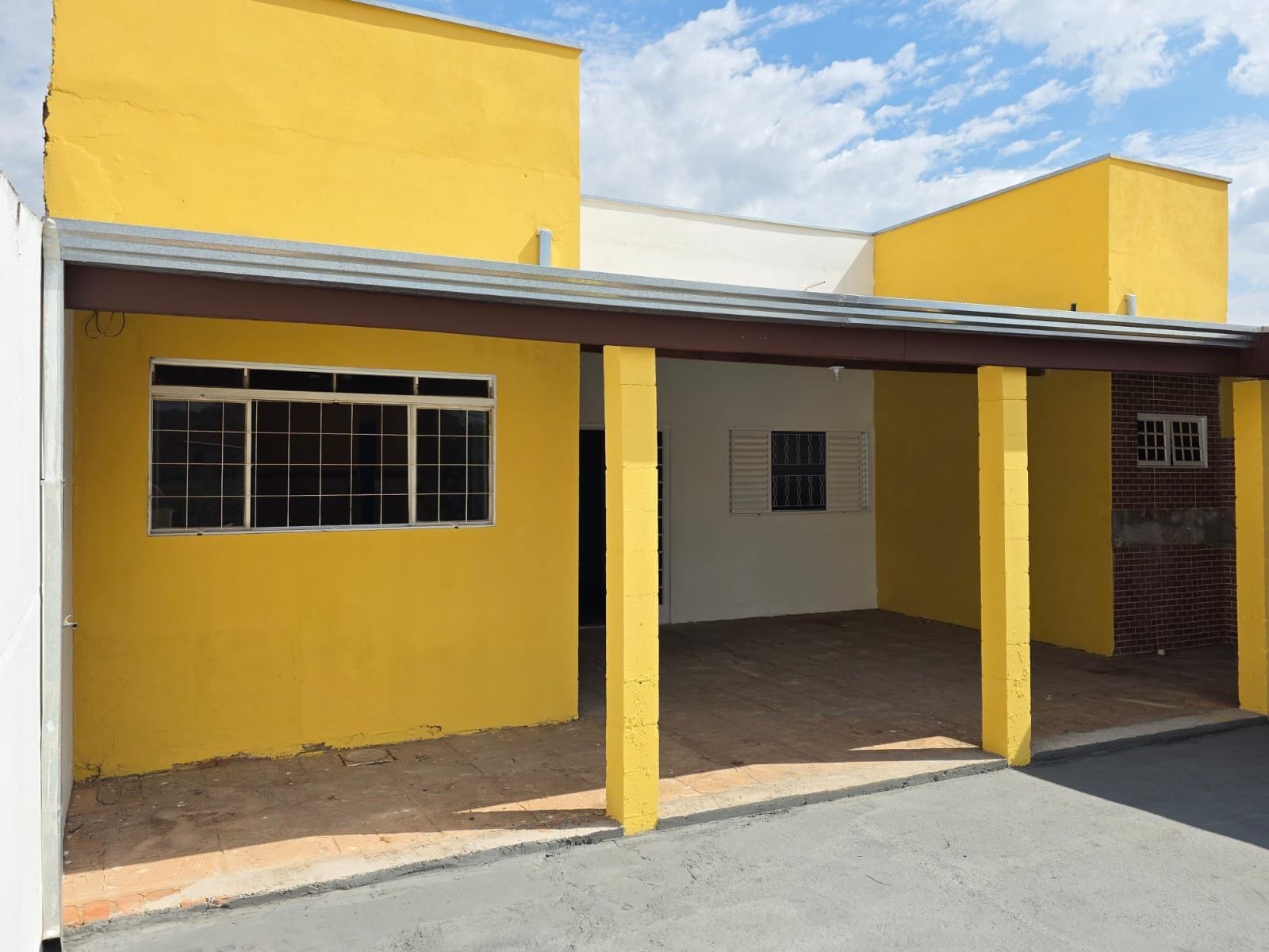 Casa à venda com 1 quarto, 250m² - Foto 11