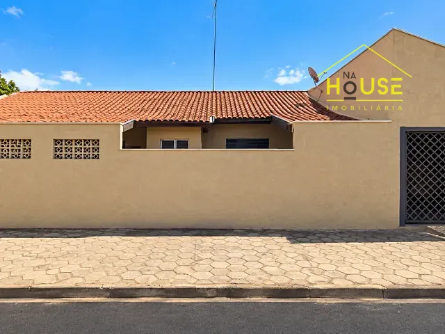 Casa 3 quartos e 2 banheiros, à venda, no bairro Centro em Fernandópolis