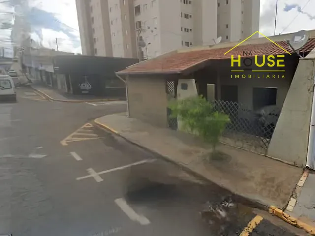 Casa 3 quartos e 2 banheiros, à venda, no bairro Centro em Fernandópolis