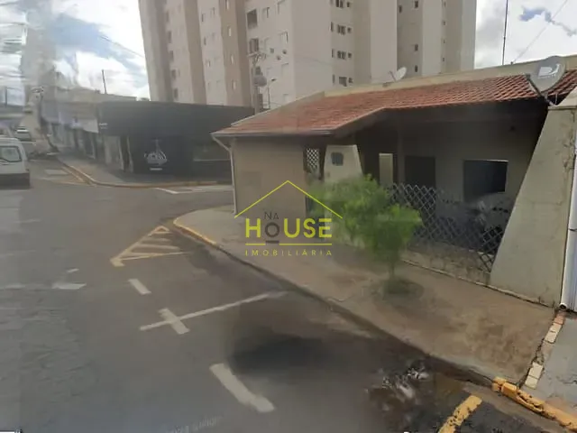 Casa 3 quartos e 2 banheiros, à venda, no bairro Centro em Fernandópolis